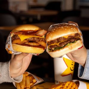 Western Bacon Big Angus meets Big Carl 🍔🍔 Western Bacon Big Angus meets Big Carl 🍔🍔